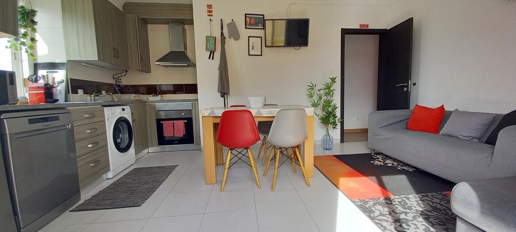 Friendly Peniche Apartment Bagian luar foto